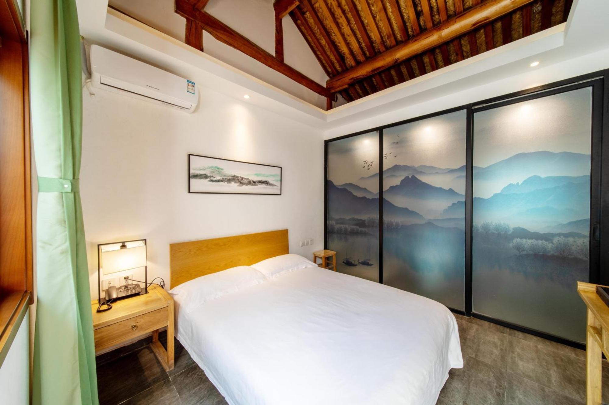 Отель Guipu Beihai Courtyard Пекин